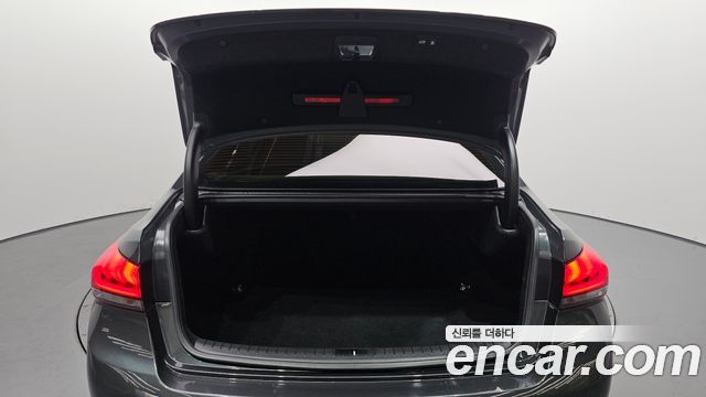 Genesis G80 3.3 GDI Premium Luxury 2018 — фото 20