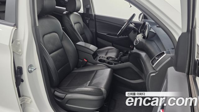 Hyundai Tucson Diesel 2.0 2WD Modern 2019 — фото 11