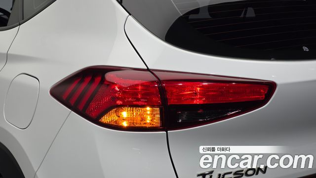 Hyundai Tucson Diesel 2.0 2WD Modern 2019 — фото 23