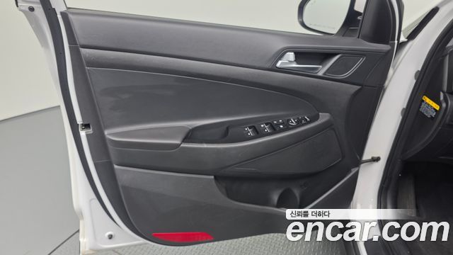 Hyundai Tucson Diesel 2.0 2WD Modern 2019 — фото 24