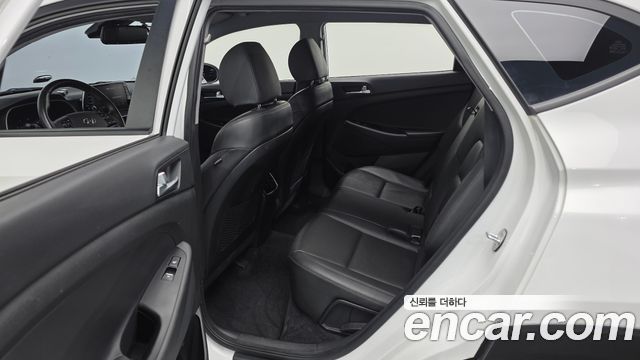 Hyundai Tucson Diesel 2.0 2WD Modern 2019 — фото 26