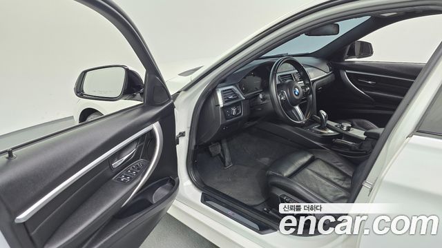 BMW 3 Series (F30) 330i M Sport Shadow 2018 — фото 10