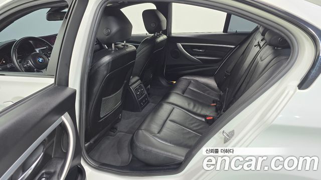 BMW 3 Series (F30) 330i M Sport Shadow 2018 — фото 11