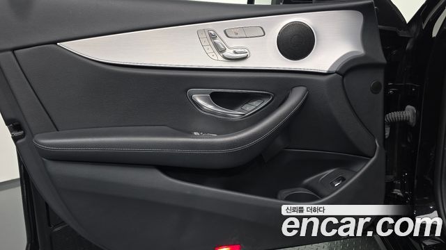 Mercedes-Benz E-Class (W213) E250 Avantgarde 2021 — фото 24