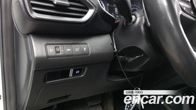 Hyundai Santa Fe HEV 1.6 2WD Exclusive 2022 — фото 17