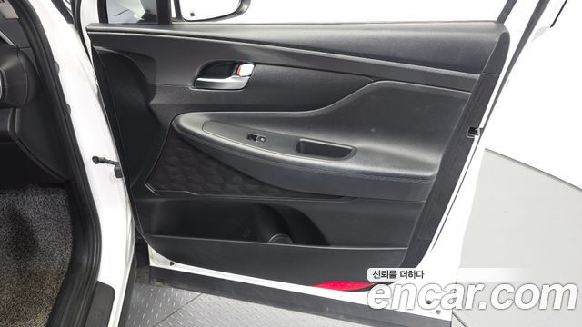 Hyundai Santa Fe HEV 1.6 2WD Exclusive 2022 — фото 24