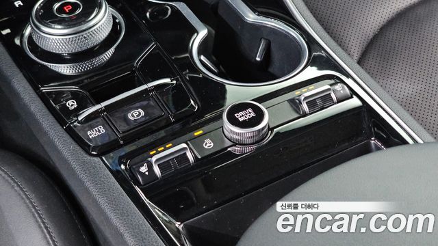 Kia K5 (III) 2.0 Trendy 2023 — фото 17
