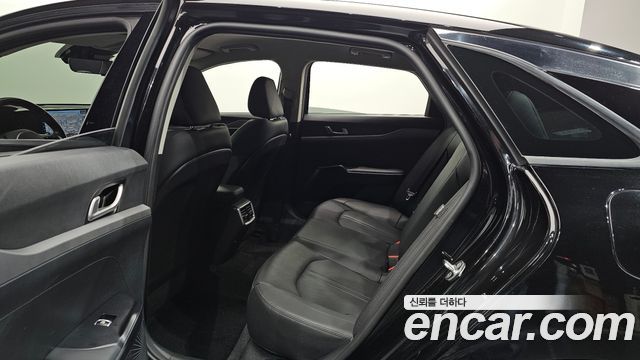 Kia K5 (III) 2.0 Trendy 2023 — фото 18