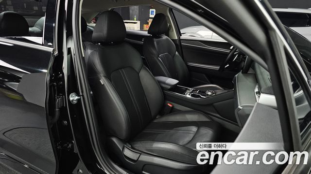 Kia K5 (III) 2.0 Trendy 2023 — фото 26