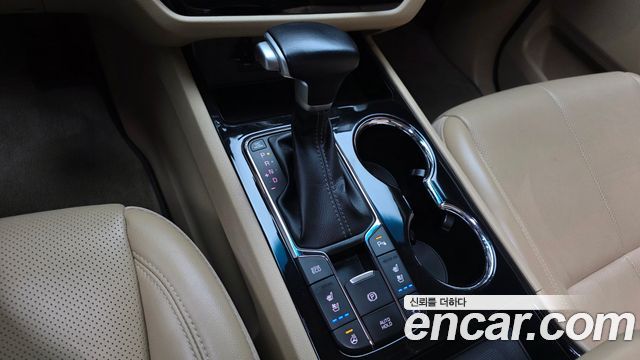 Kia Carnival Gasoline 7-Seater Limousine VIP 2020 — фото 9