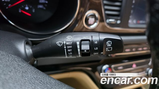 Kia Carnival Gasoline 7-Seater Limousine VIP 2020 — фото 30