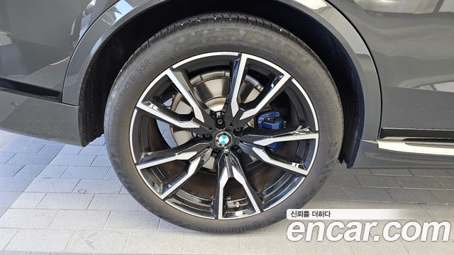 BMW X7 (G07) xDrive 40i M Sport Online Exclusive Edition 6 Seater 2022 — фото 5