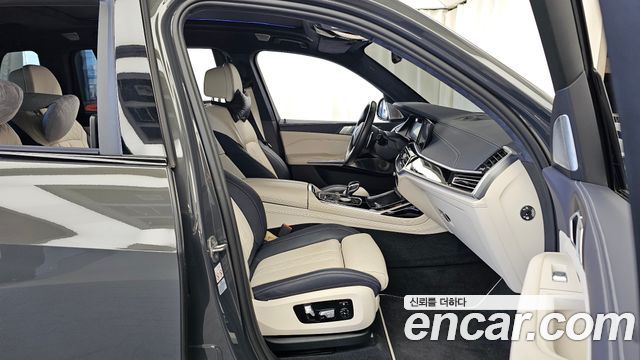 BMW X7 (G07) xDrive 40i M Sport Online Exclusive Edition 6 Seater 2022 — фото 11