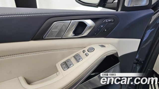 BMW X7 (G07) xDrive 40i M Sport Online Exclusive Edition 6 Seater 2022 — фото 30