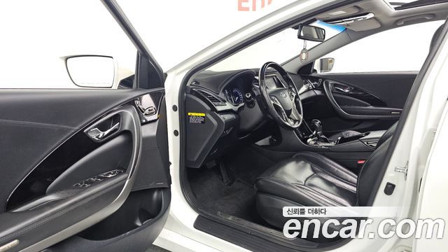 Hyundai Grandeur (HG) HG240 Luxury 2012 — фото 10