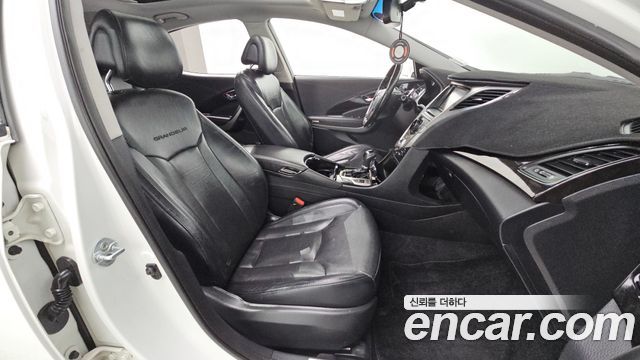 Hyundai Grandeur (HG) HG240 Luxury 2012 — фото 11