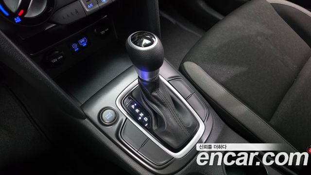 Hyundai Kona 1.6 Turbo 2WD Smart 2019 — фото 9