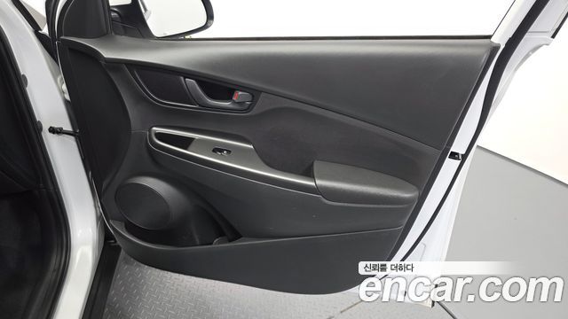 Hyundai Kona 1.6 Turbo 2WD Smart 2019 — фото 24