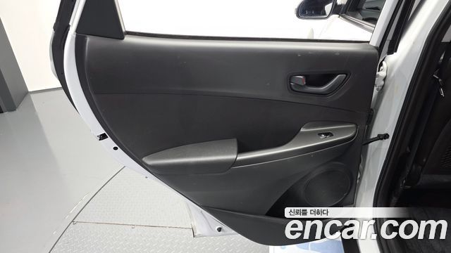 Hyundai Kona 1.6 Turbo 2WD Smart 2019 — фото 25