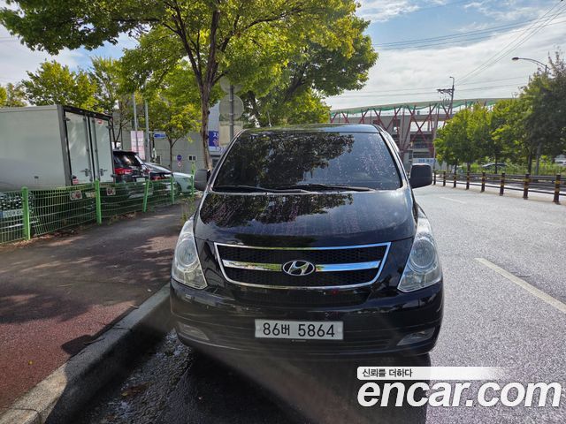 Hyundai Grand Starex 3-Seater VAN CVX Luxury 2012 — фото 2