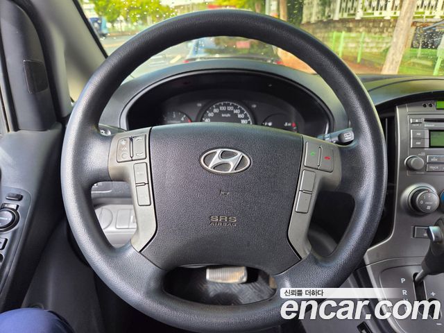 Hyundai Grand Starex 3-Seater VAN CVX Luxury 2012 — фото 7