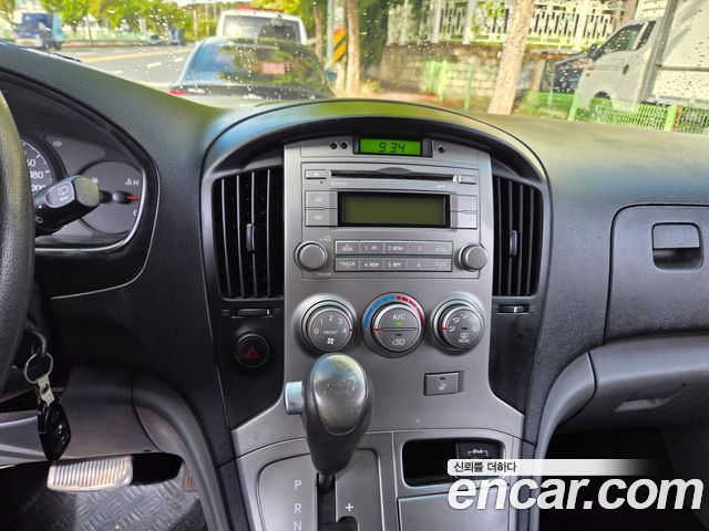 Hyundai Grand Starex 3-Seater VAN CVX Luxury 2012 — фото 20
