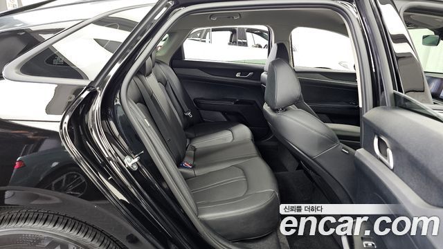 Kia K5 (III) 2.0 Prestige 2024 — фото 16
