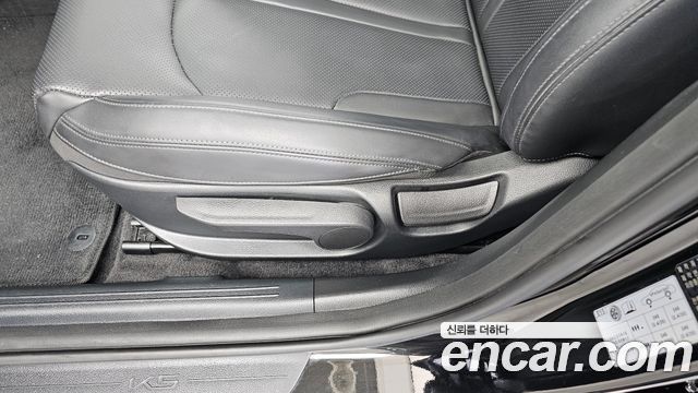 Kia K5 (III) 2.0 Prestige 2024 — фото 37