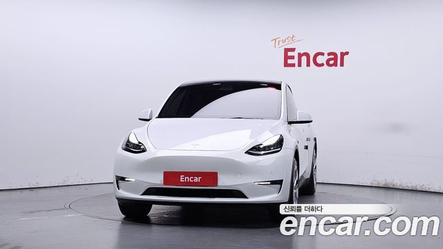 Tesla Model Y Standard Range RWD 2021 — фото 3