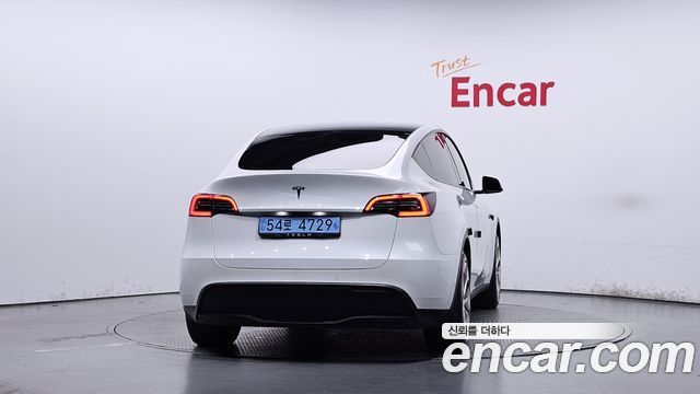 Tesla Model Y Standard Range RWD 2021 — фото 4