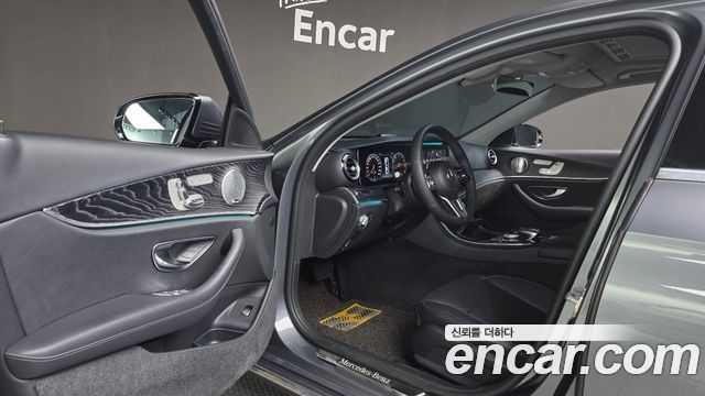 Mercedes-Benz E-Class (W213) E300 4MATIC Avnatgarde 2019 — фото 10
