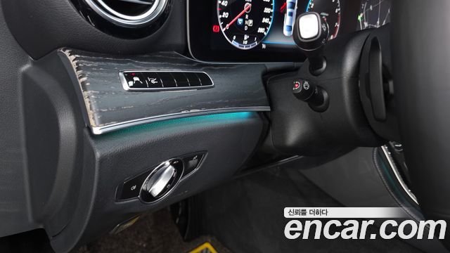 Mercedes-Benz E-Class (W213) E300 4MATIC Avnatgarde 2019 — фото 11