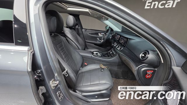 Mercedes-Benz E-Class (W213) E300 4MATIC Avnatgarde 2019 — фото 26