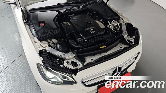 Mercedes-Benz E-Class (W213) E300 Avantgarde 2019 — фото 6