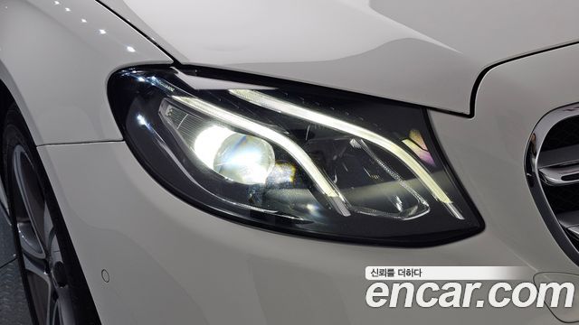 Mercedes-Benz E-Class (W213) E300 Avantgarde 2019 — фото 22