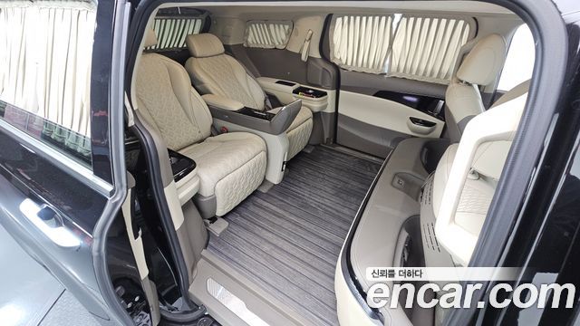 Kia Carnival (IV) Gasoline 4-Seater Hi-Limousine Signature 2022 — фото 11