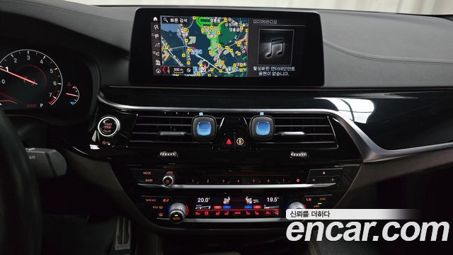 BMW 5 Series (G30) 530i M Sport Package Plus 2019 — фото 13