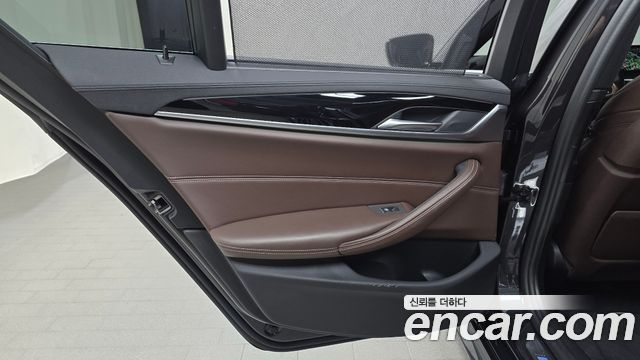 BMW 5 Series (G30) 530i M Sport Package Plus 2019 — фото 25