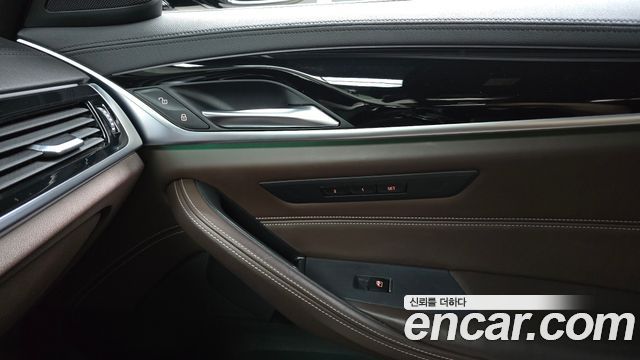 BMW 5 Series (G30) 530i M Sport Package Plus 2019 — фото 29