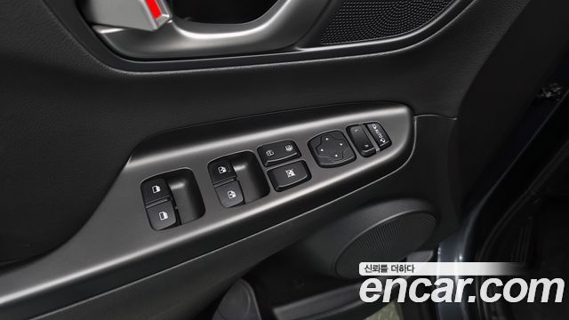 Hyundai Kona 1.6 Turbo 2WD Premium 2020 — фото 17