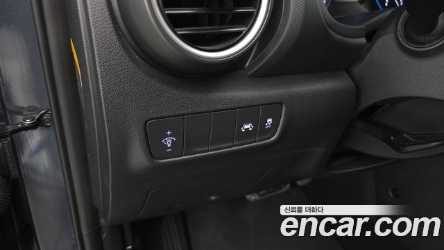 Hyundai Kona 1.6 Turbo 2WD Premium 2020 — фото 27