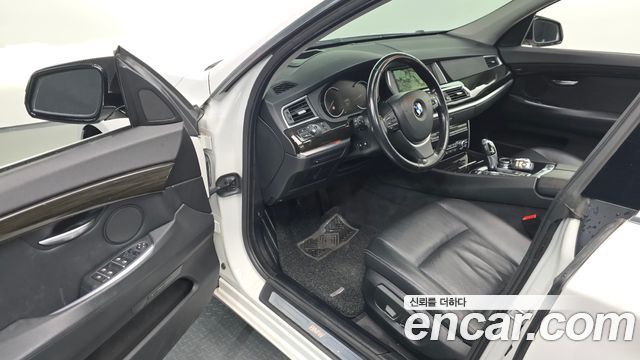 BMW 5 Series GT (F07) GT xDrive 2014 — фото 10