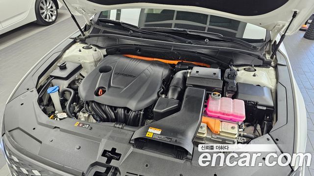 Hyundai Grandeur Hybrid (IG) Le Blanc 2023 — фото 6