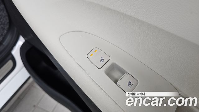 Hyundai Grandeur Hybrid (IG) Le Blanc 2023 — фото 35