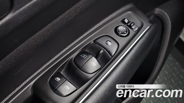 Renault Korea QM6 Gasoline 2WD LE 2019 — фото 13
