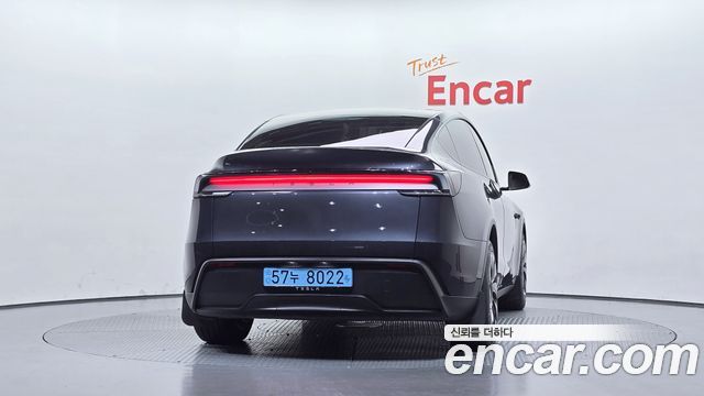 Tesla Model Y RWD 2025 — фото 4
