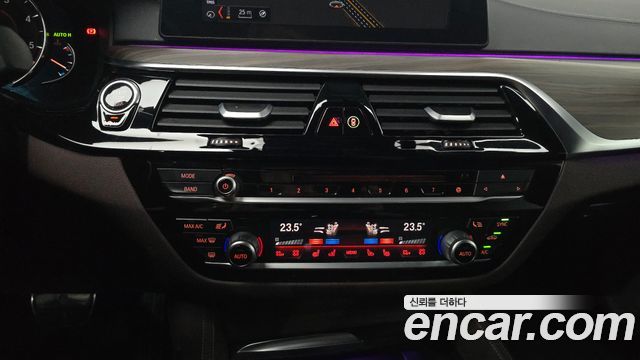 BMW 5 Series (G30) 520d M Sport Package Plus 2018 — фото 18