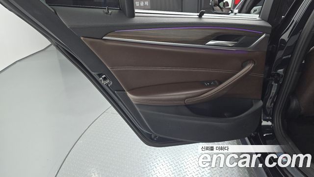 BMW 5 Series (G30) 520d M Sport Package Plus 2018 — фото 25