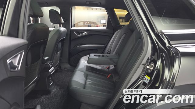 Audi Q4 e-tron (F4) 40 Premium 2023 — фото 12