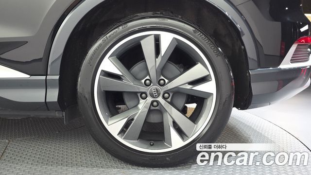 Audi Q4 e-tron (F4) 40 Premium 2023 — фото 21
